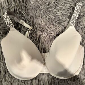 Elegant Cream Lace Trim Bra